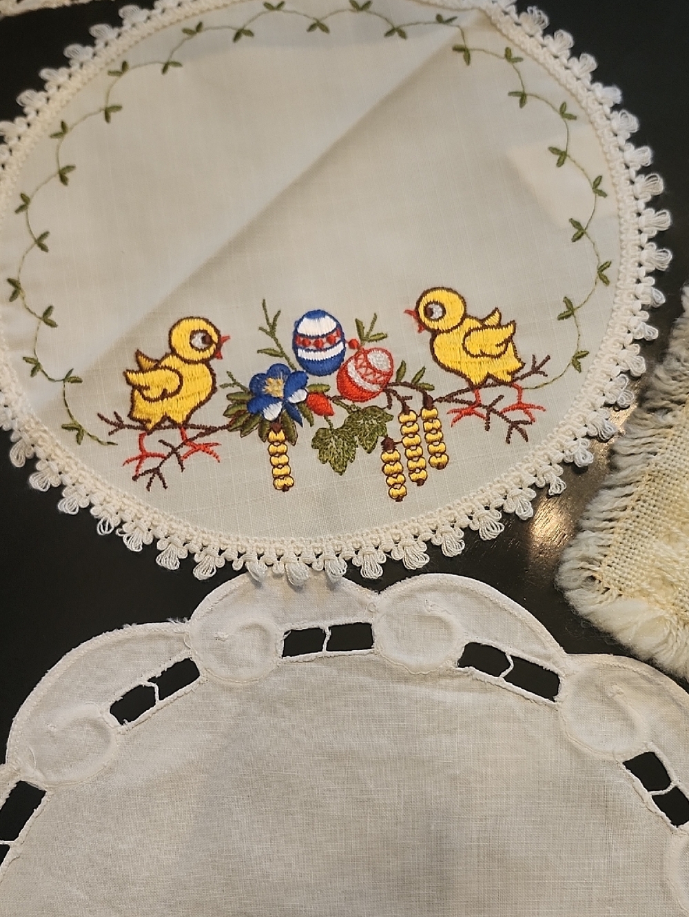 Doilies - Picture 3 of 13